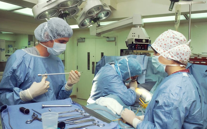 Best Hospitals In Kolkata For Thyroid Surgery.jpg
